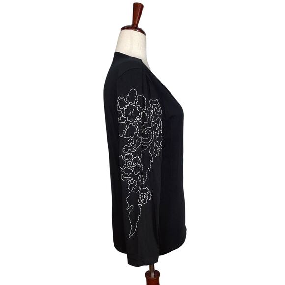 Barbara Bowman Black Embroidered Long Sleeve V-Neck T- Shirt     Size: XXL - Picture 2 of 4